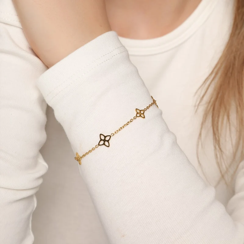 Elgant Flower Armband | 18K vergoldet