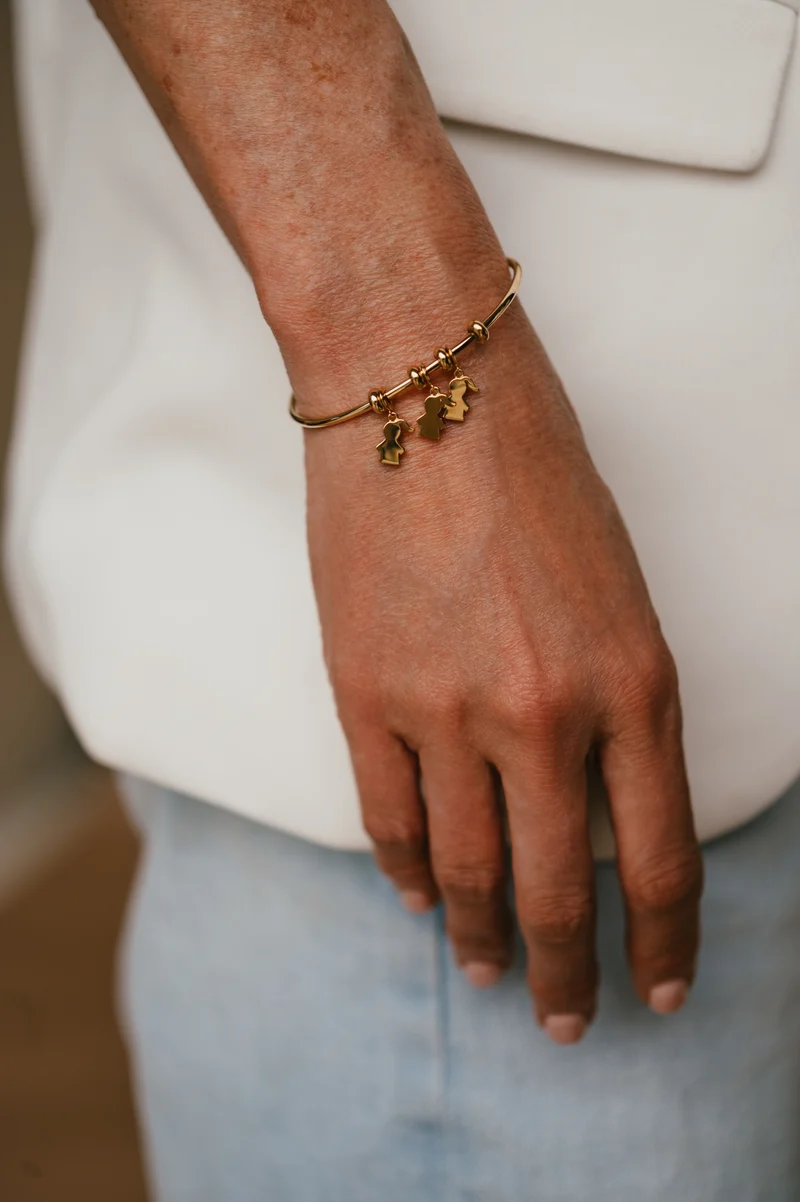 Proud Mom Charm Bangle - Verguld - Gepersonaliseerde Armband