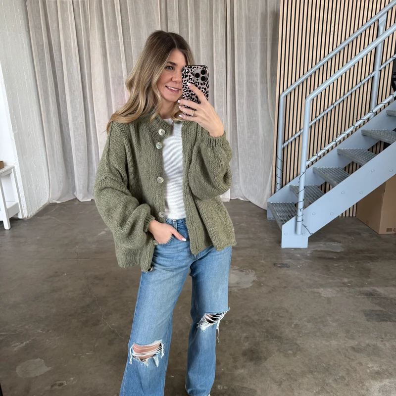 Midsize Strickjacke Perlmutt - Olive