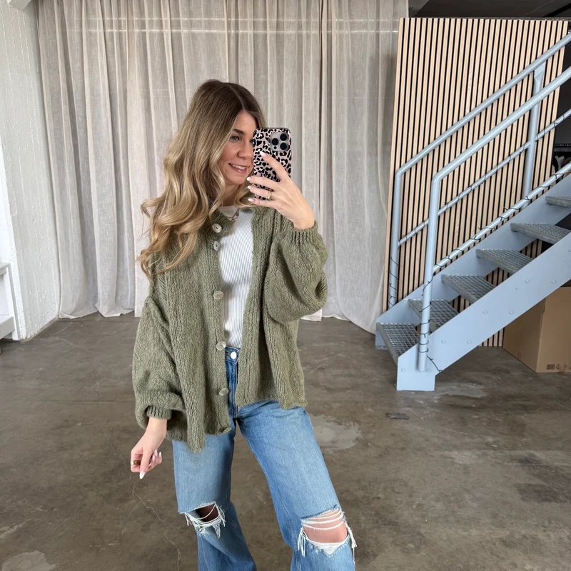 Midsize Strickjacke Perlmutt - Olive
