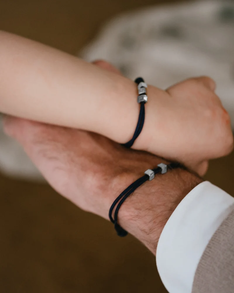 Herknopen Family Cube Armband - Zilverkleurig staal - Gepersonaliseerde Armband