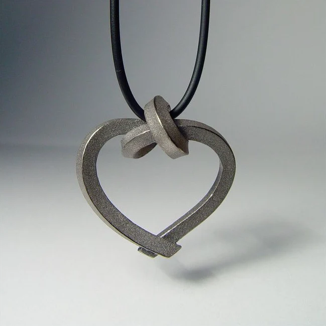 925er Silber Anhänger Knotenschmuck Gebundenes Herz ANH-17