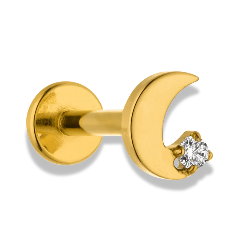 Sparkling Crescent Labret Piercing – Titan