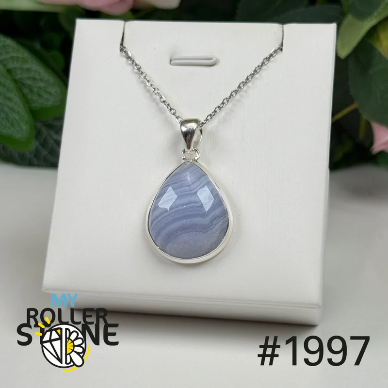 Silberanhänger mit blauem Spitzenachat Nr. 1997