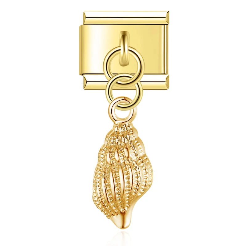 Goldene Muschel hängend