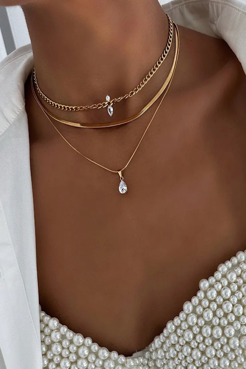 Sleek Teardrop Layer Necklace