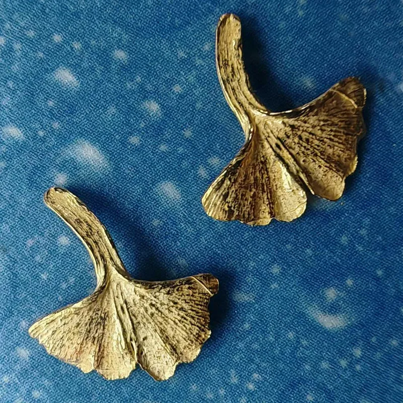 Ginkgo Blatt Ohrstecker Gold