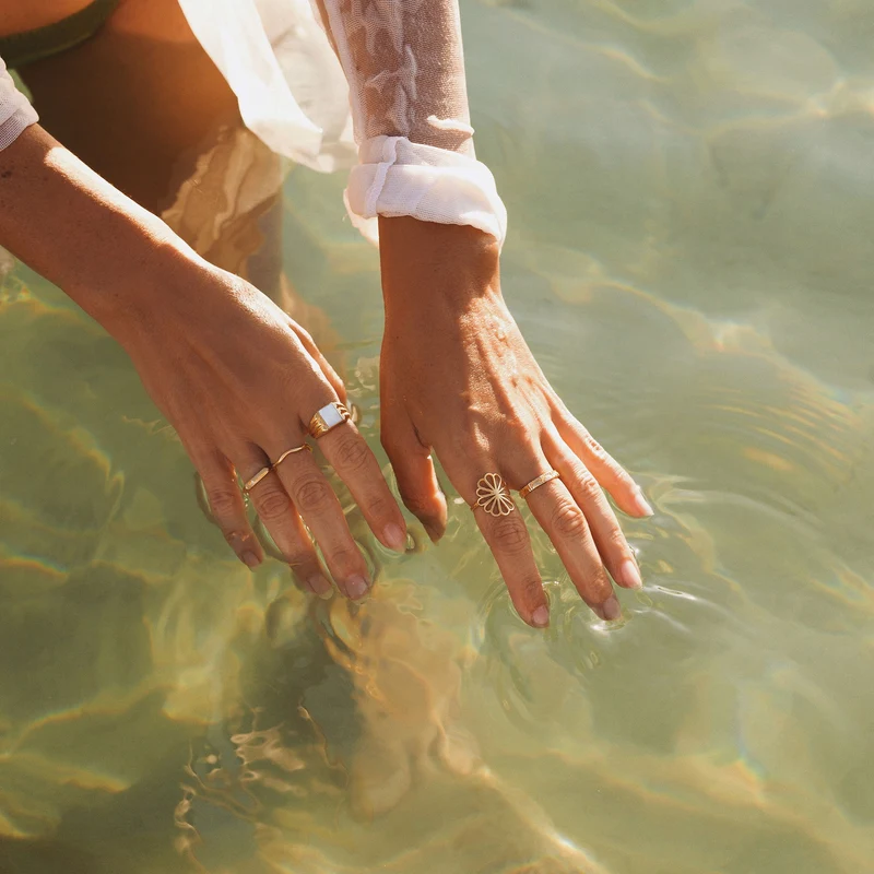 Mother Of Pearl Signet Ring