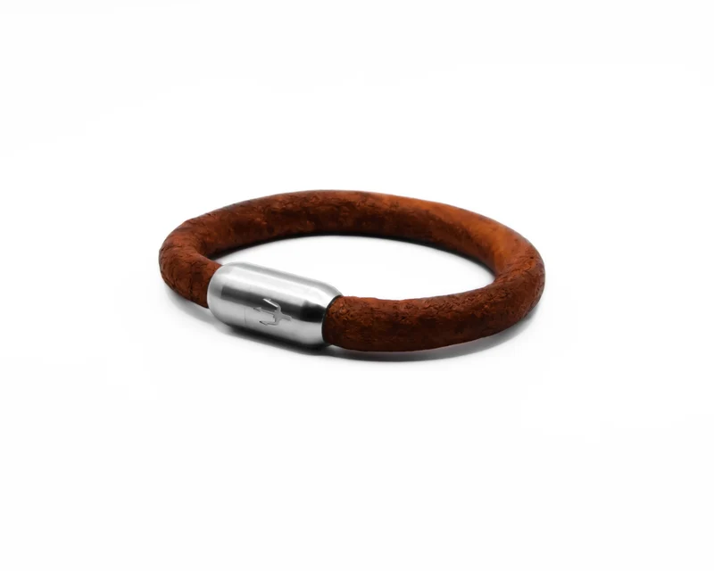 Tridente Vino – Glattes 8 mm Lederarmband in Rotbraun mit Vintage-Look und silbernem Edelstahlverschluss