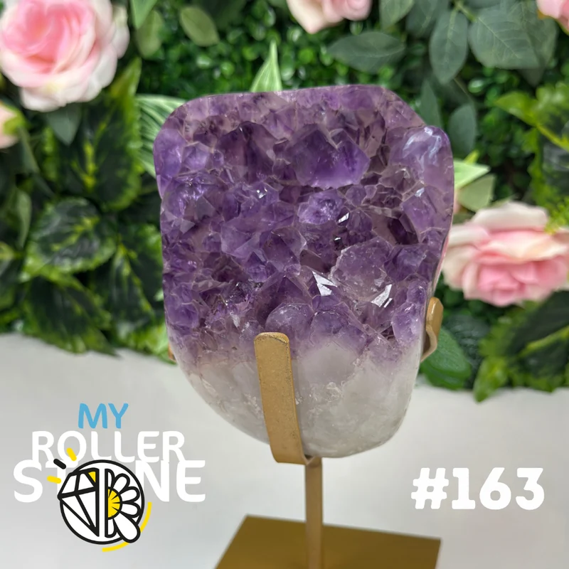 Amethyst-Geode auf Goldständer Nr. 163