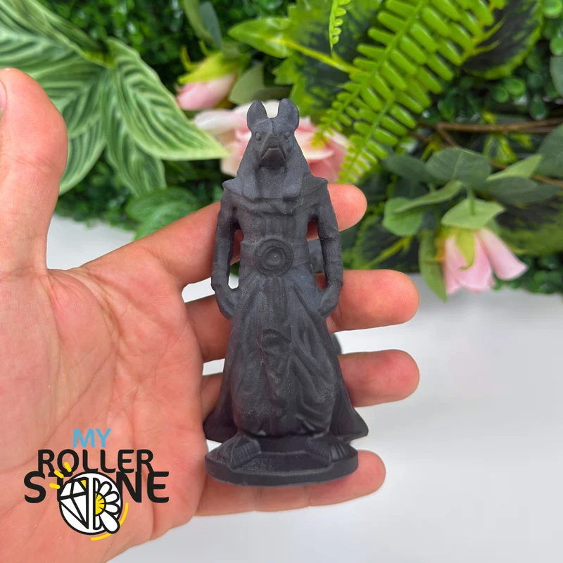 Anubis aus schwarzem Obsidian