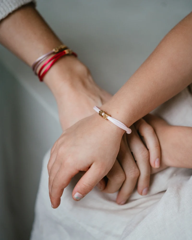 Herknopen Family Cube Armband - Goudkleurig staal - Gepersonaliseerde Armband