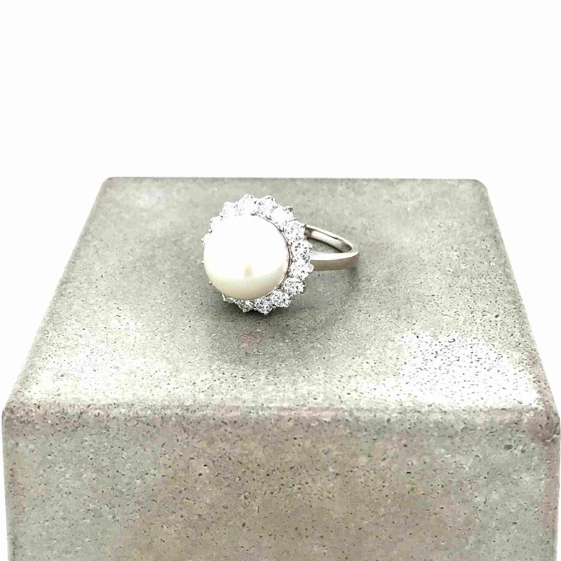 Ring Weissgold 750 mit Perle & Brillanten