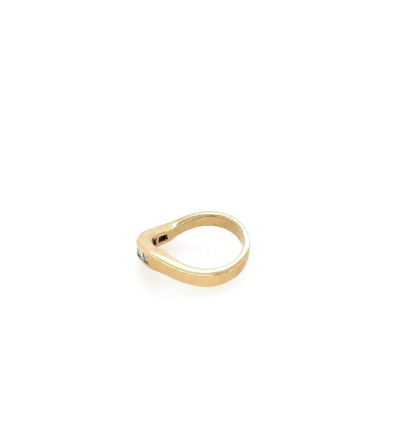 Ring Gelbgold 750 mit Diamanten