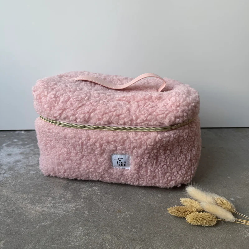 Fluffy Makeup Bag - Babyrosa