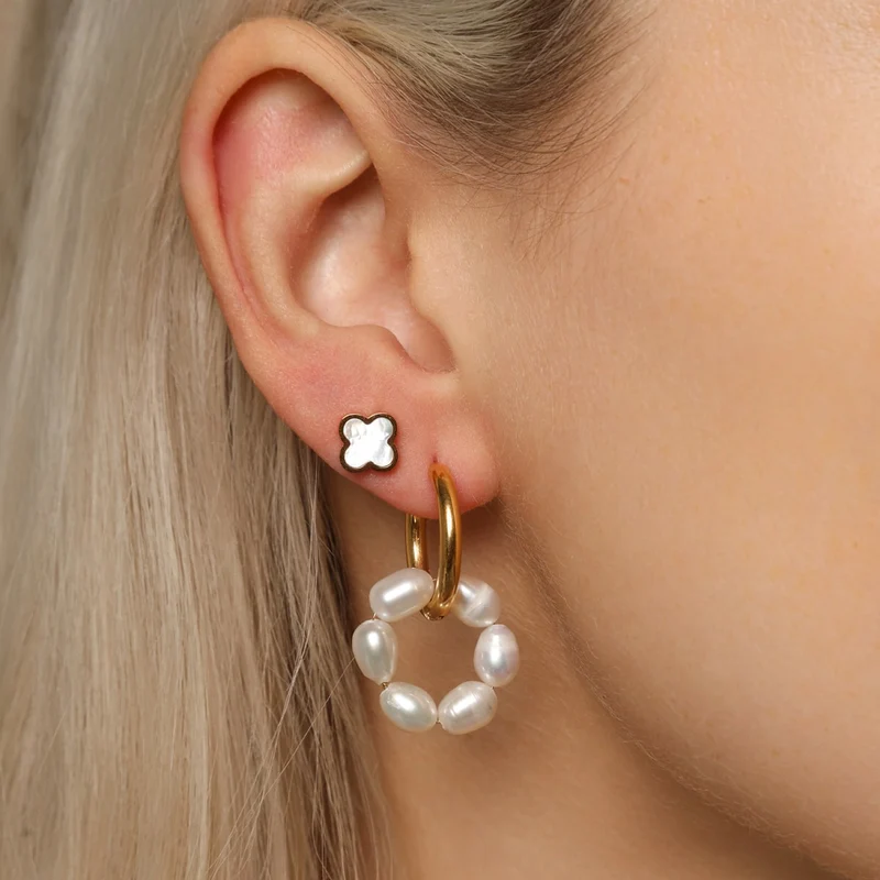Pearl Circle Ohrringe | 18K vergoldet