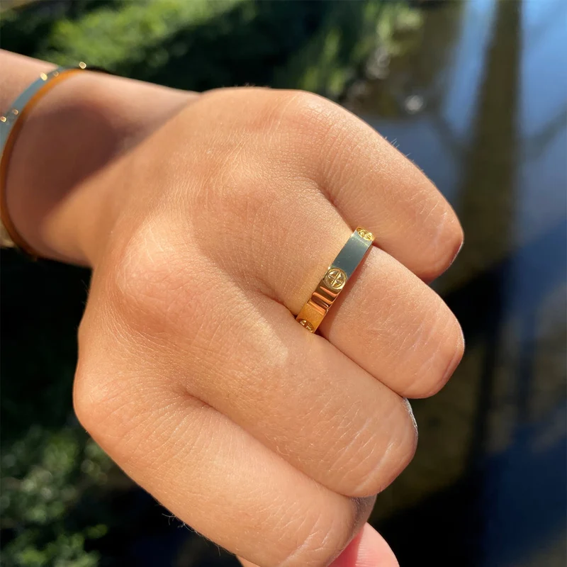 Crossed Arianna Ring | 18K vergoldet