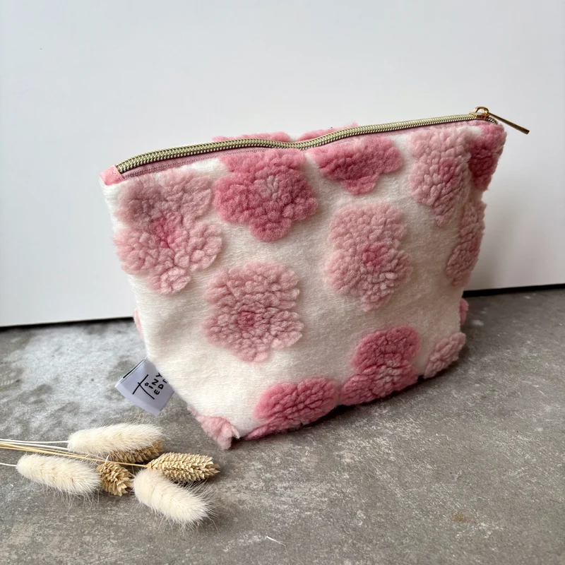 Fluffy Love Kosmetiktasche - Rosa