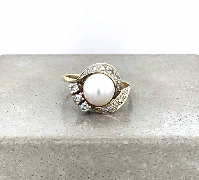 Ring Gelbgold 585 mit Perle, Diamanten & Brillanten