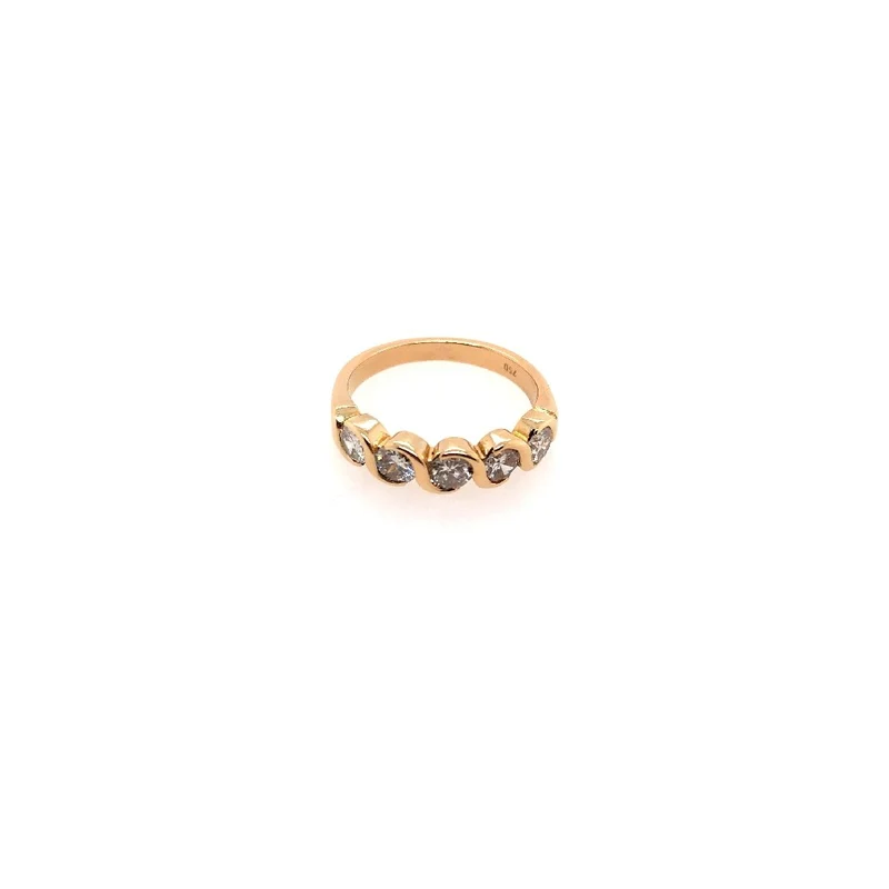 Ring Gelbgold 750 mit 5 Brillanten
