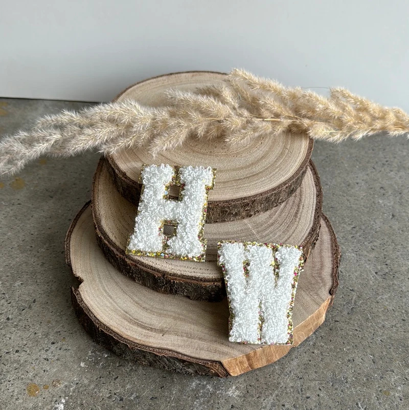 Tiny Patches - Farbe Creamy White