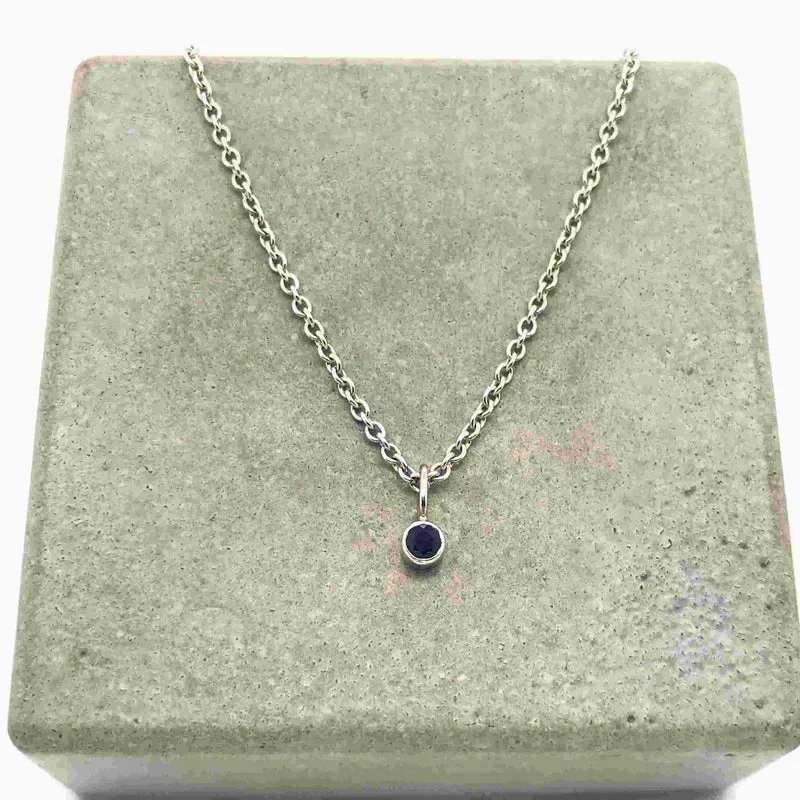 Kette mit Anhänger Weissgold 585 mit Safir