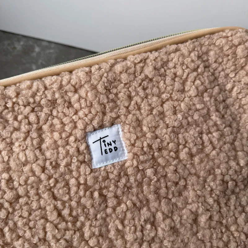 Fluffy Laptop Case - Farbe Beige