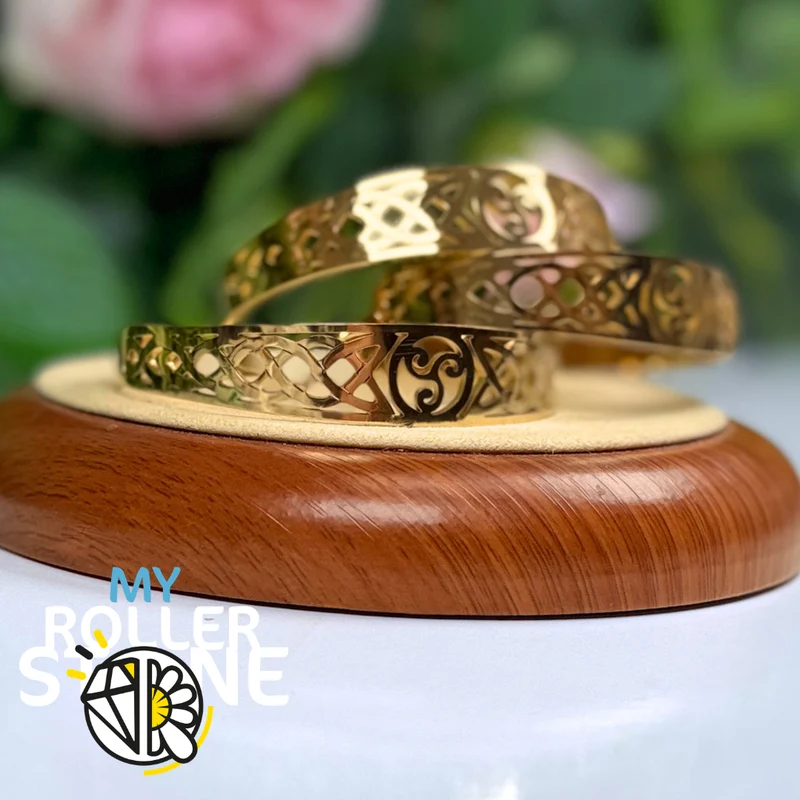 Goldenes keltisches Armband – Hexenknoten & Dreifaltigkeit