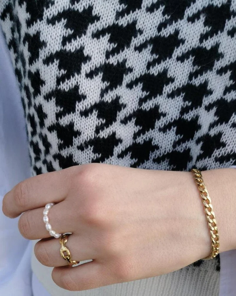 Ring Barry