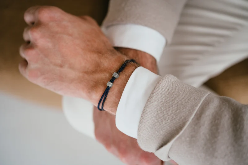 Mannen Initial Cube Armband - Zilverkleurig staal - Gepersonaliseerde Heren Armband