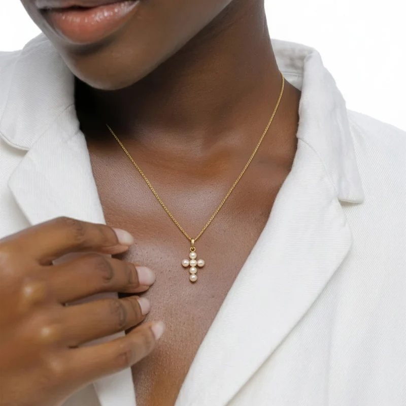 Halskette Kreuz | Mit Perlen von Swarovski® (Weiß)