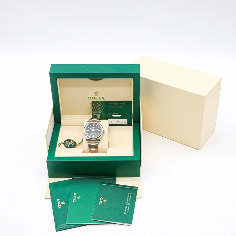 Rolex Oyster Perpetual 41mm 124300 Black Dial Edelstahl B&P X