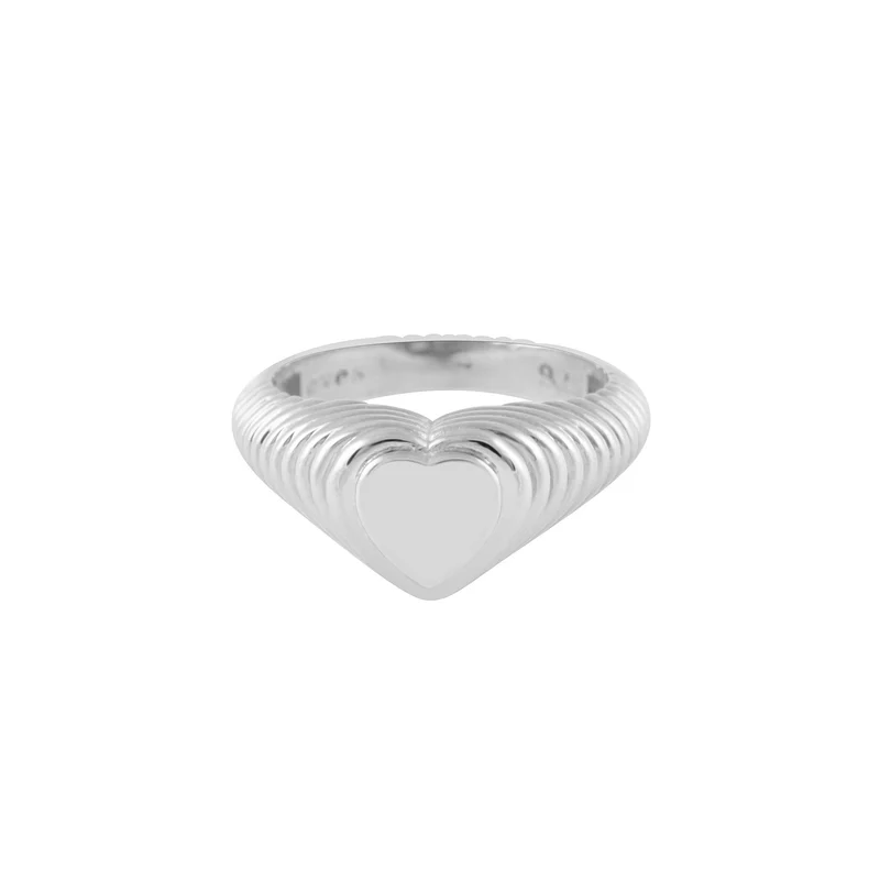 Plain Nora Heart Ring