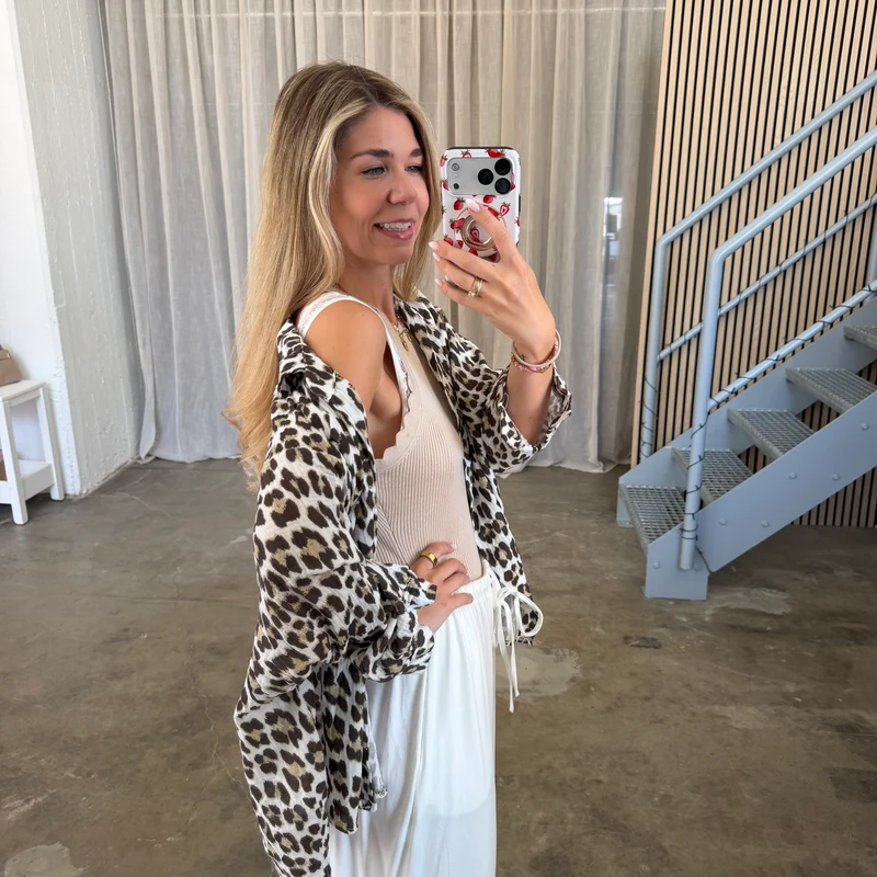 Oversize Musselinbluse Leo - Weiß x Braun