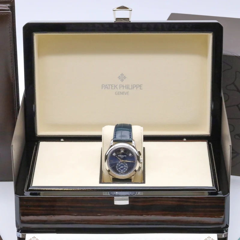 Patek Philippe Annual Calendar 5905P Chronograph 42mm Blue Dial Platin T