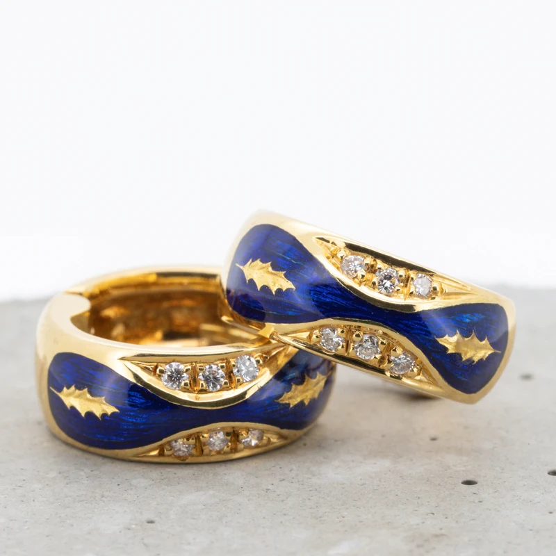Fabergé Ohrringe / Creolen – 750/18 Karat Emaille 12 Brillanten F-1360