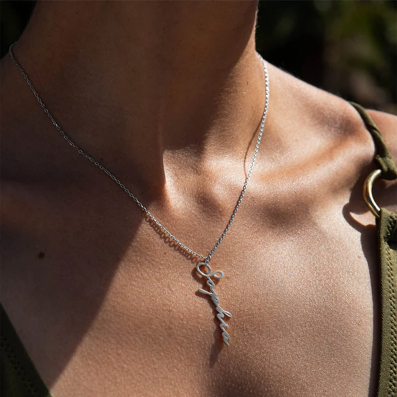 Name Necklace Vertical