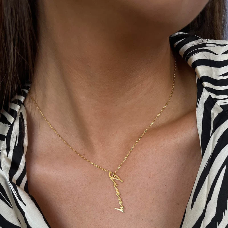 Name Necklace Vertical