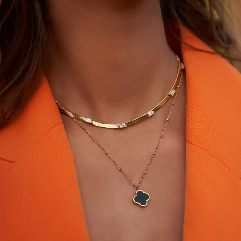 Noir Lucky Leaf Kette 14K Vergoldet
