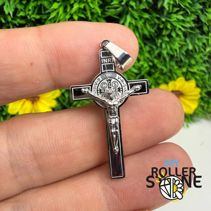 Jesus-Kreuz-Anhänger aus silberfarbenem Edelstahl 304