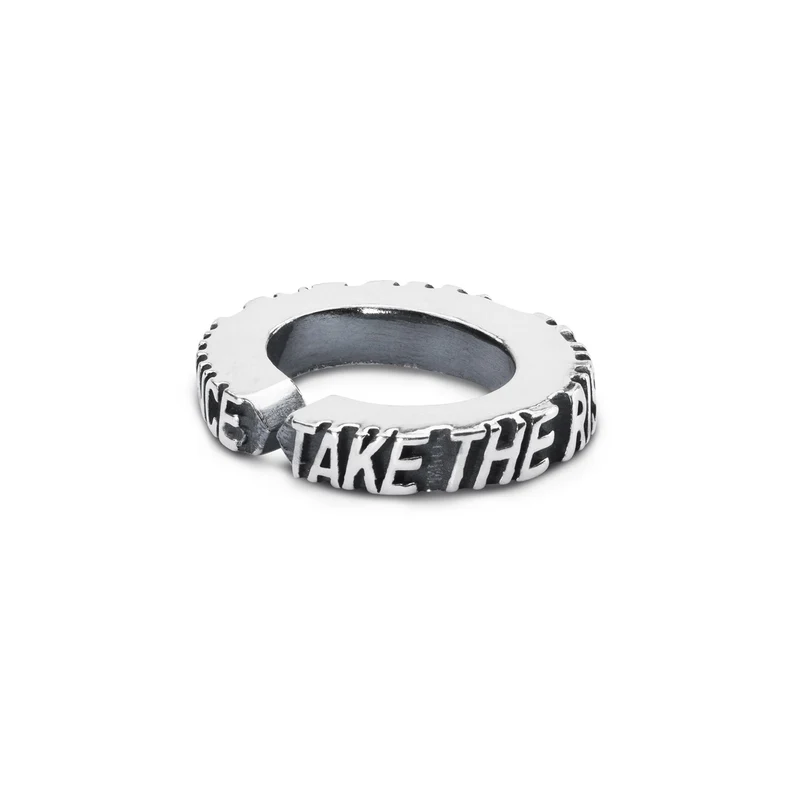 Risk It, Single Silber Link