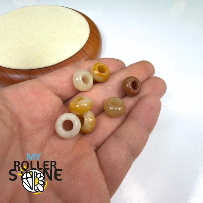 Gelbe Topasperle mit großem Loch