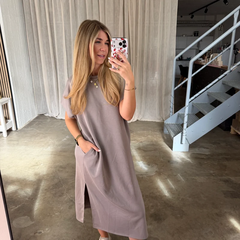 Oversize Kleid Molly - Butterstoff Hell Taupe