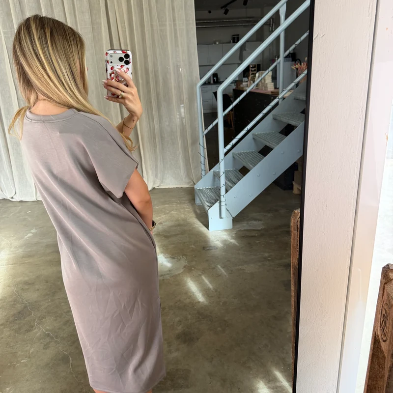 Oversize Kleid Molly - Butterstoff Hell Taupe