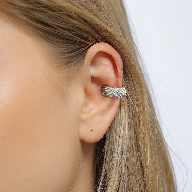 Single Earcuff Strukturiert