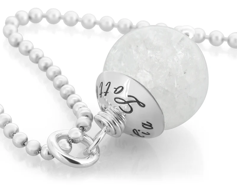 PERLENKETTE MIT GRAVUR, GESCHENK SCHACHTEL ZUR GEBURT, NAMENSPERLE