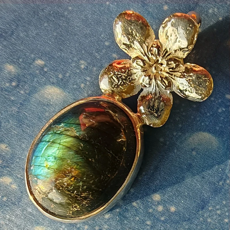 Labradorit Anhänger Blüte Silber