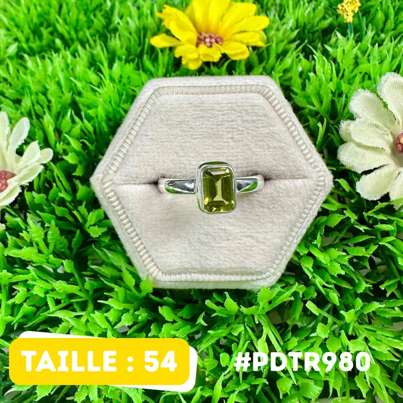 Facettierter Peridotring aus 925er Sterlingsilber #PDTR980