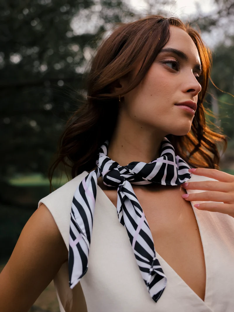 Wild Stripes Zebra-print Tuch