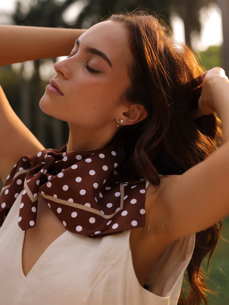 Vintage Dot Brown Tuch